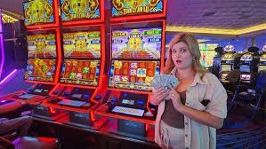 Kartu fitur qqq333bet untuk pengguna Indonesia